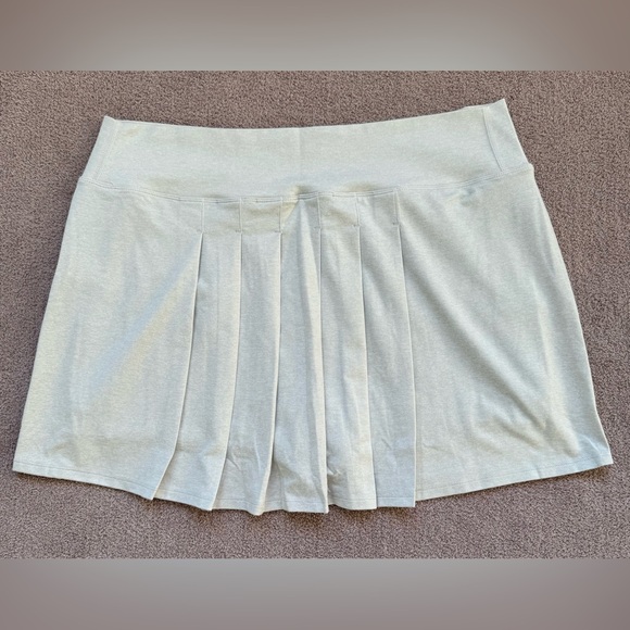 Vuori - Halo Performance Skirt - Salt Heather - Picture 10 of 13